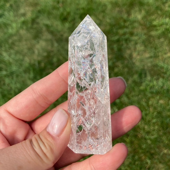 Crackle quartz point - Picture 2 of 6